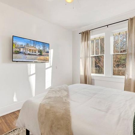 Historic Family Getaway Mins From Downtown Villa Birmingham Bagian luar foto